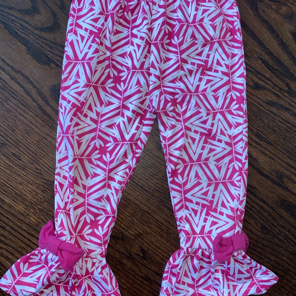 🌴EUC - Sunshine Baby Ruffle Bellbottom Bow Pants